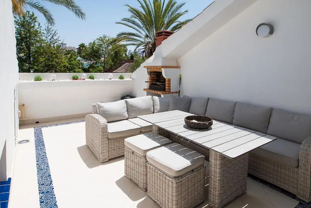 Agrupada Townhouse Centro Apartment Marbella